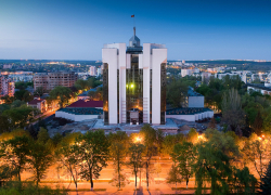 Во вторник в Молдове будет жарко, местами возможны грозы 