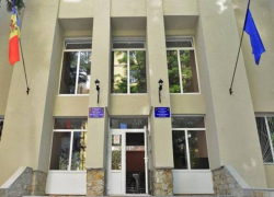 Трое подростков подозреваются в совершении 15 краж в столице