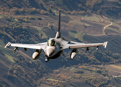 Минобороны опровергло информацию про истребители F-16 и их размещение в Молдове