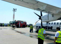 Самолет рейса Бухарест - Кишинев вернули в аэропорт через 20 минут полета