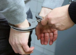 Полицейский задержан в момент получения взятки в центре Кишинева