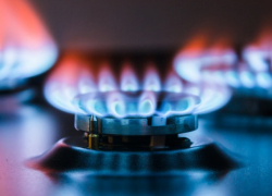 Почему газ для конечных потребителей должен дешеветь