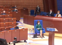 Санду, выступая в ПАСЕ проболталась о том, как будет подводить Молдову под монастырь - мнение