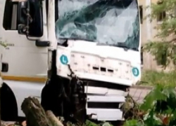 Грузовик из Молдовы попал в ДТП в Воронеже