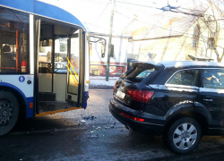 В Кишиневе произошла цепная авария с участием троллейбуса