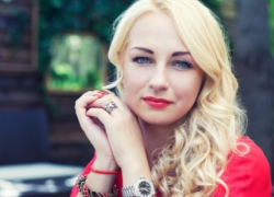 "Символ веры" Марины Таубер: за права угнетенных надо бороться при полном параде