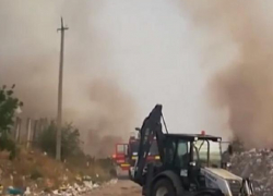 Флорешты заволокло дымом, горит городская свалка