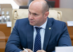 Войку ответил на обвинения Санду о слежке