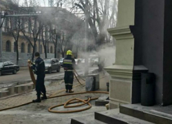 Ресторан в центре Кишинева загорелся: огонь вспыхнул на кухне