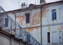 В одной из наиболее страшных тюрем Молдовы объявили массовую голодовку