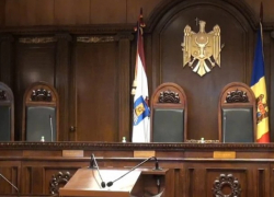 Социалисты хотят выяснить у КС, можно ли проводить президентские и парламентские выборы в один период