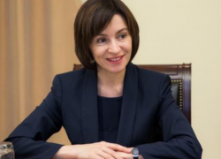 Блогер: Майя Санду ежемесячно получала конверты с деньгами от Филата