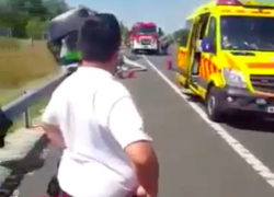 Автобус с возвращавшимися из Франции гражданами Молдовы попал в ДТП в Венгрии