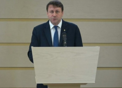 Парламенту представлены предварительные отчеты о приватизации аэропорта и "Аir Moldova"