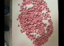 Сотрудник госпредприятия продавал наркотики прямо на работе