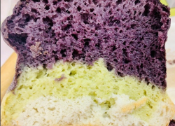 Молдавские мастера испекли суперхлеб без глютена с бузиной