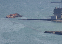 Из затонувшего у берегов Одессы танкера «Делфи» вытекает топливо 