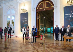 Включая дуэли с Пушкиным и Лермонтовым