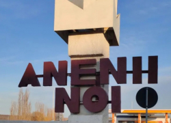 Хаос в Чобановке: Полицейский ранил психа с битым стеклом