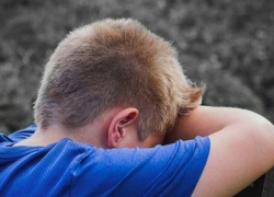 Vorbeste Moldova: 12-летнего мальчика изнасиловал его сосед, дав «поиграть в телефон»