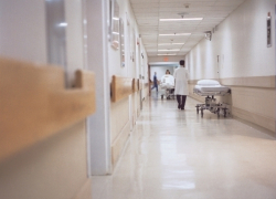 В Кишиневе девушка-полицейский, написав предсмертный пост, выпала из окна