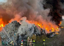 Пожар потушили, проблемы остались – выделяемые вещества опасны для здоровья 