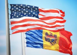 Игорь Додон и Зинаида Гречаный поздравили руководство и народ США с Днем независимости