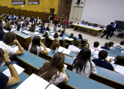 На какие стипендии могут рассчитывать студенты в Молдове 