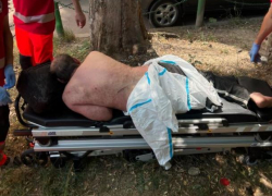 В Кишиневе мужчина упал на трубу, которая воткнулась ему в спину
