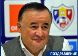 Наставнику молдавской сборной по футболу исполнилось 50 лет