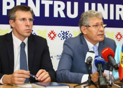Гимпу: Либеральная партия примет участие в выборах и продолжит бороться за союз с Румынией