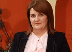 Супруг одного из депутатов Демпартии обвиняется в избиении полицейского