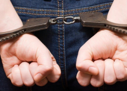 Молдаванин в Италии отправился воровать, но упал в шахту лифта 