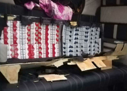 Уникальный микроавтобус-«сигаретовоз» отобрали румыны у гражданина Молдовы