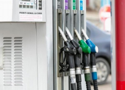 Неизвестные украли почти тонну бензина с одной из заправочных станций в Комрате