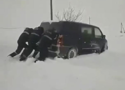 За последние сутки на территории страны произошло более 100 аварий