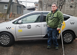 "Сначала не поверил, что помогут": как в Молдове поддержали переболевших ковидом водителей такси