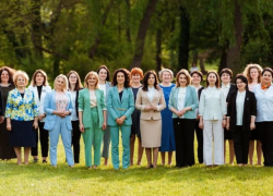 37 женщин-депутатов: новый рекорд для парламента Молдовы