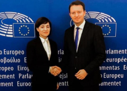 «Друг Молдовы» Мурешан упивается победой Санду, но его высмеивают собственные подписчики