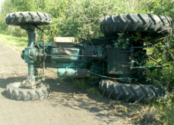 Смертельный переворот на тракторе совершил мужчина в Каушанском районе