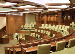 Выявлена политическая принадлежность самых злостных прогульщиков-депутатов