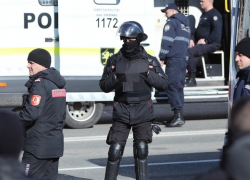 130 тыс. долларов, 150 обысков у оппозиционеров: возбуждено дело против политиков, прилетевших со съезда в Москве