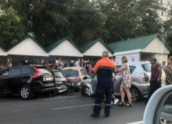 Автоледи устроила групповую аварию на Чеканах, пострадали пять автомобилей