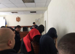 Сегодня прошло первое судебное заседание по делу отморозков, в мае изнасиловавших и выкинувших из окна девушку