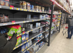 В молдавских супермаркетах заканчиваются украинские товары, а жители готовятся к Великому посту