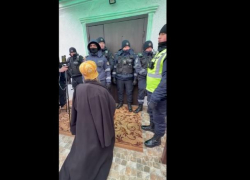 После решения ВСП полиция перекрыла доступ к церкви в селе Деренеу