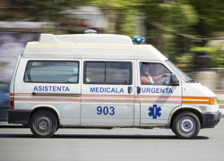 В Кишиневе школьница едва не свела счеты с жизнью прямо на уроке