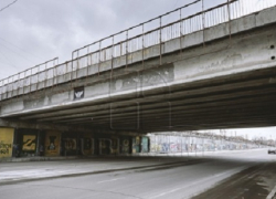 В Кишиневе молодой человек упал с моста 