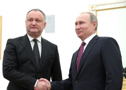  Игорь Додон поздравил Владимира Путина с днем рождения