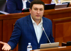 Односталко: Власти должны объяснить планы по повышению пенсионного возраста 